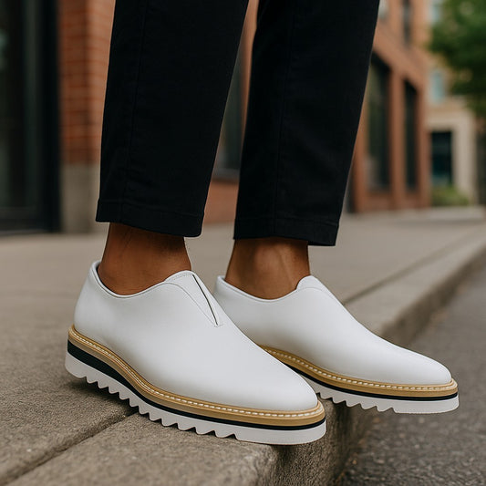 Carrucci Laceless White Casual Loafer With Contrast Color Lightweight Sole