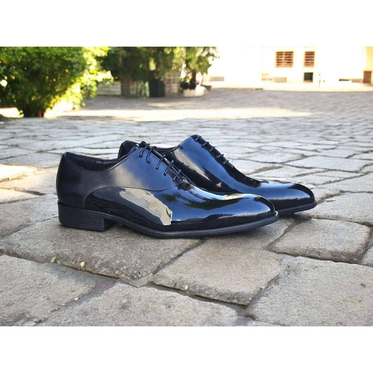 Carrucci Patent Leather Tuxedo Lace-Up Oxford Dress Shoe  display picture 2